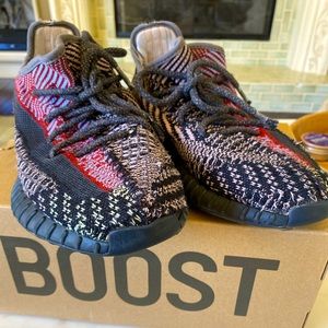 Yeezy yechiel reflective size 8.5